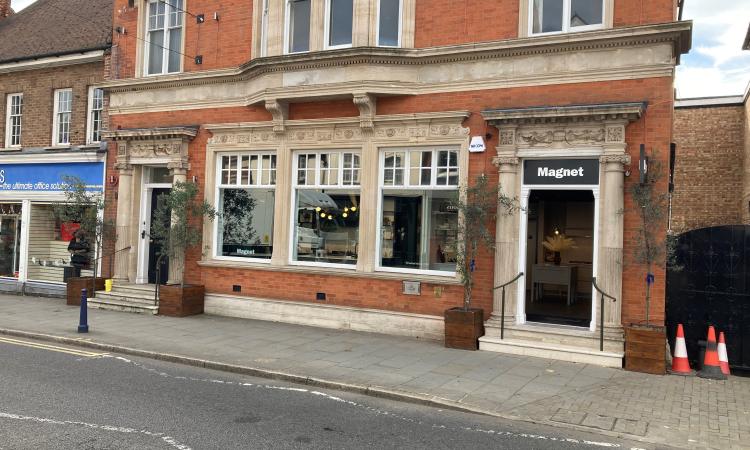 SHW completes prime retail let to Magnet in Reigate